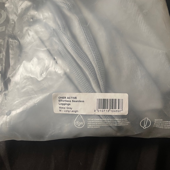 NWT Oner Active Leggings Effortless Leggings in Metal Gray. never worn - Picture 2 of 5